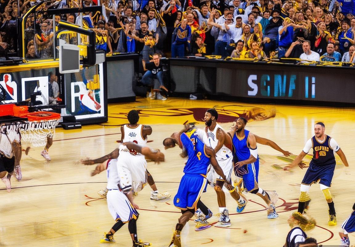 NBA总决赛：2015骑士勇士经典对决回顾