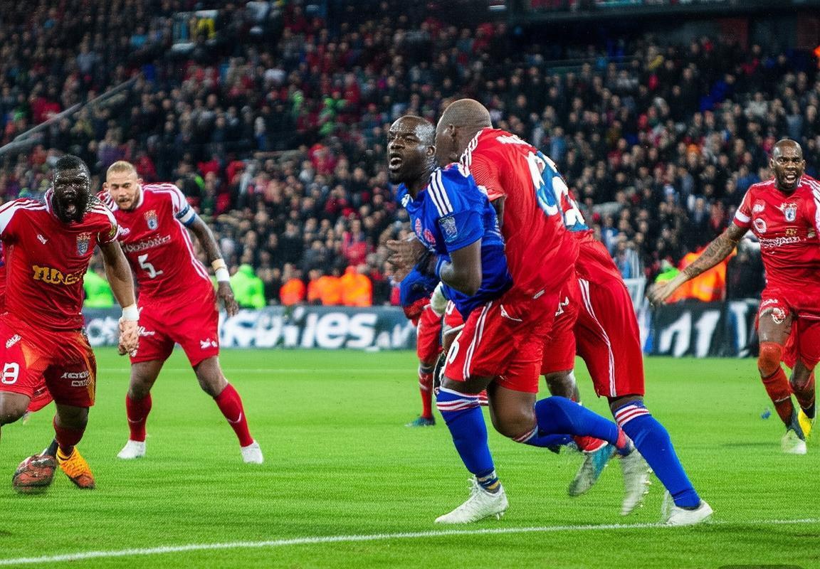 2020年赫拉克勒斯VS海牙：巅峰对决经典回顾