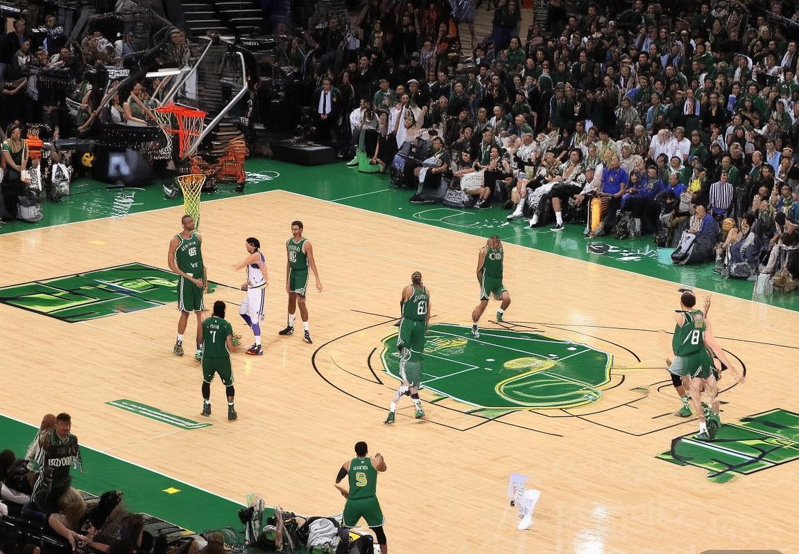 2017年NBA勇士VS凯尔特人：巅峰对决战术解析与心理较量